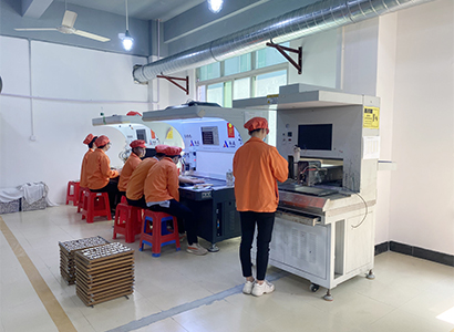 激光雕刻手机支架